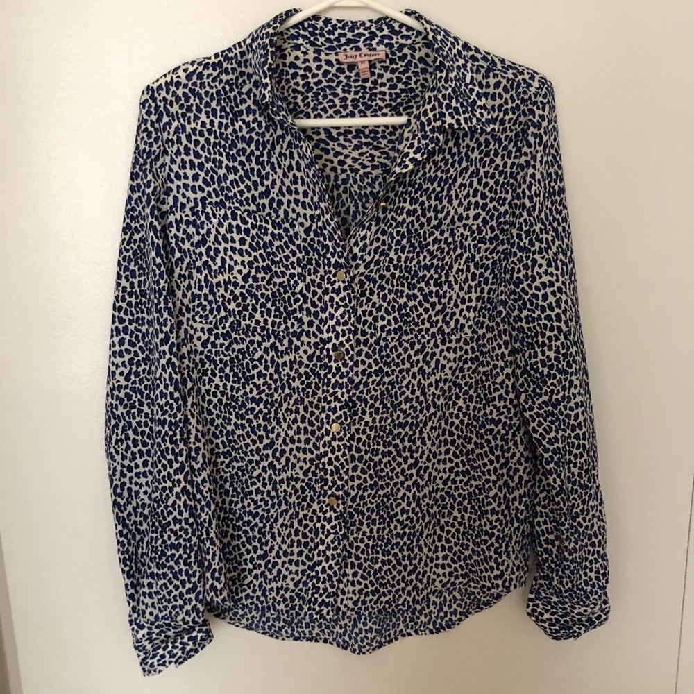 Juicy couture blue and white animal leopard blouse